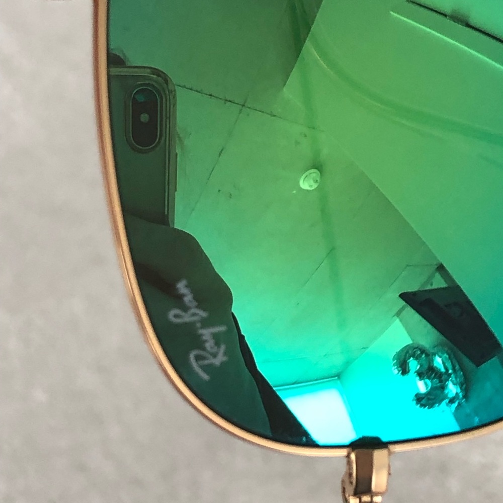 Ray Ban’s - Picture 4 of 7